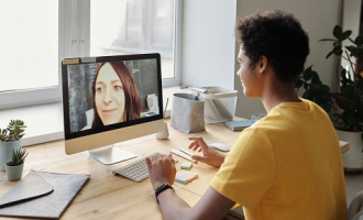 Français- B1 pour téléopérateur : Production orale