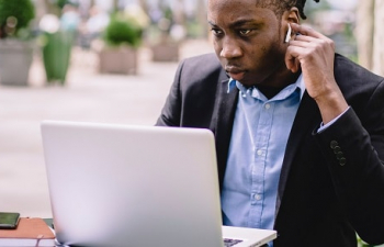 Maîtriser le français dans ses missions de téléopérateur