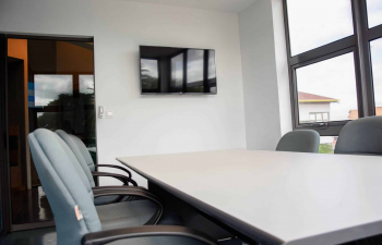 Salle de réunion pour 6 personnes, en demi-journée